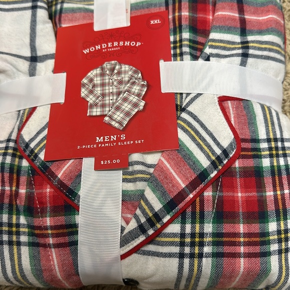New with Tags Wondershop at Target Mens Pajama Set - Picture 3 of 3